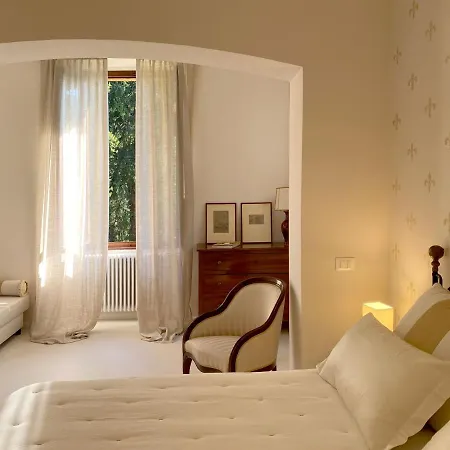 Lina 4* تريميتْسّو