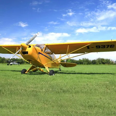 Lina Nocleg ze śniadaniem 4*