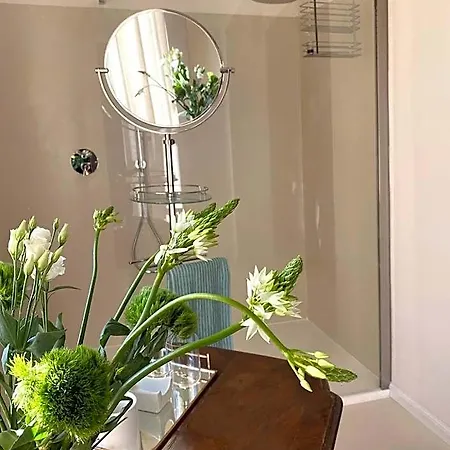 Lina Bed & Breakfast 4*