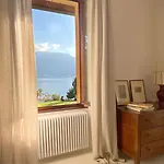 Lina Oda ve Kahvaltı