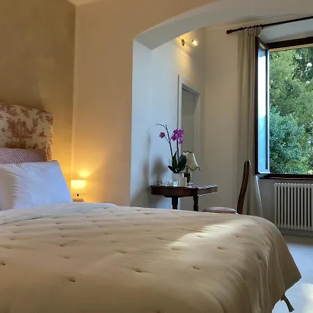 Lina Bed & Breakfast 4*
