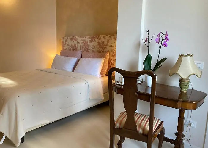 Lina Bed & Breakfast